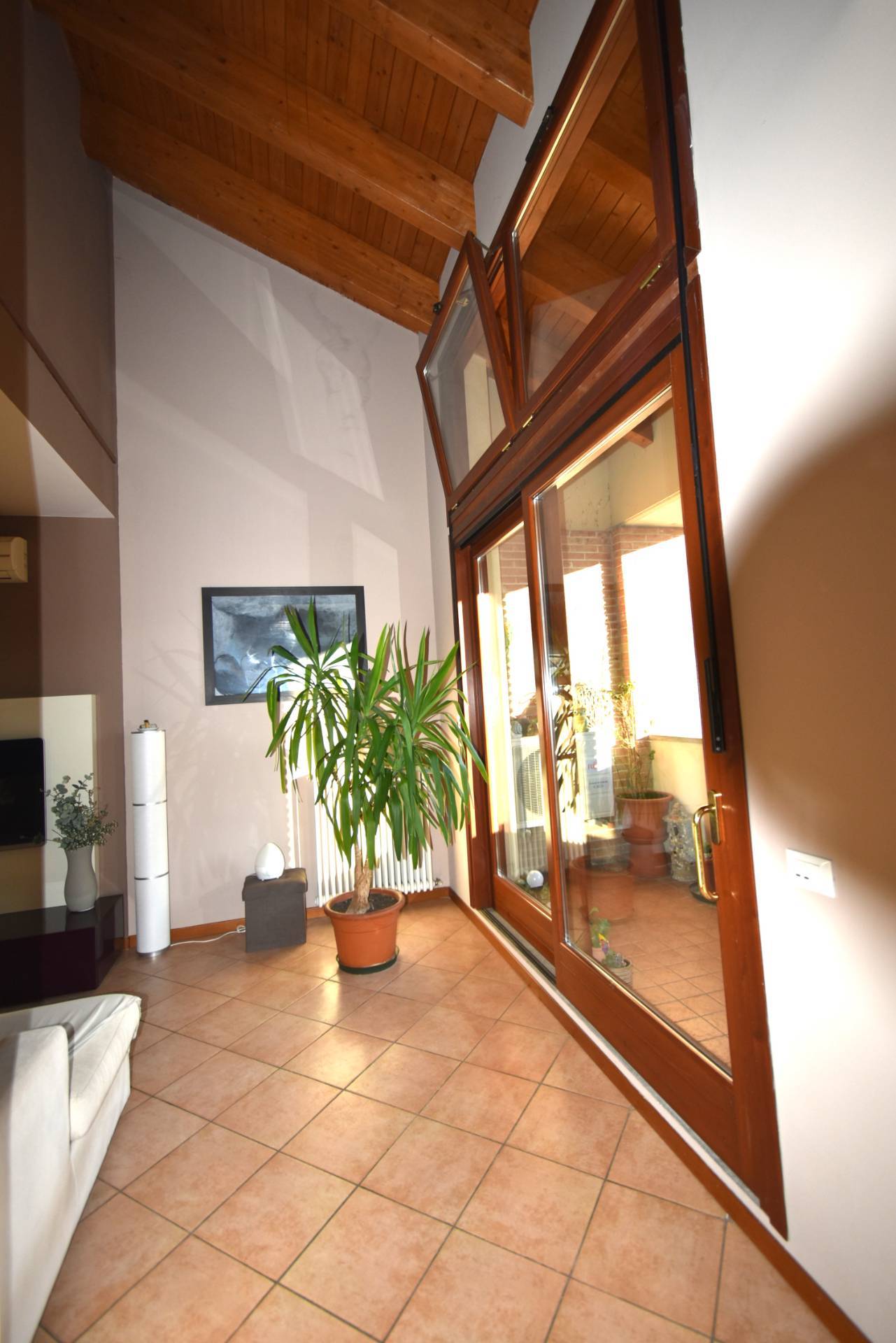 Appartamento in vendita a Sulbiate