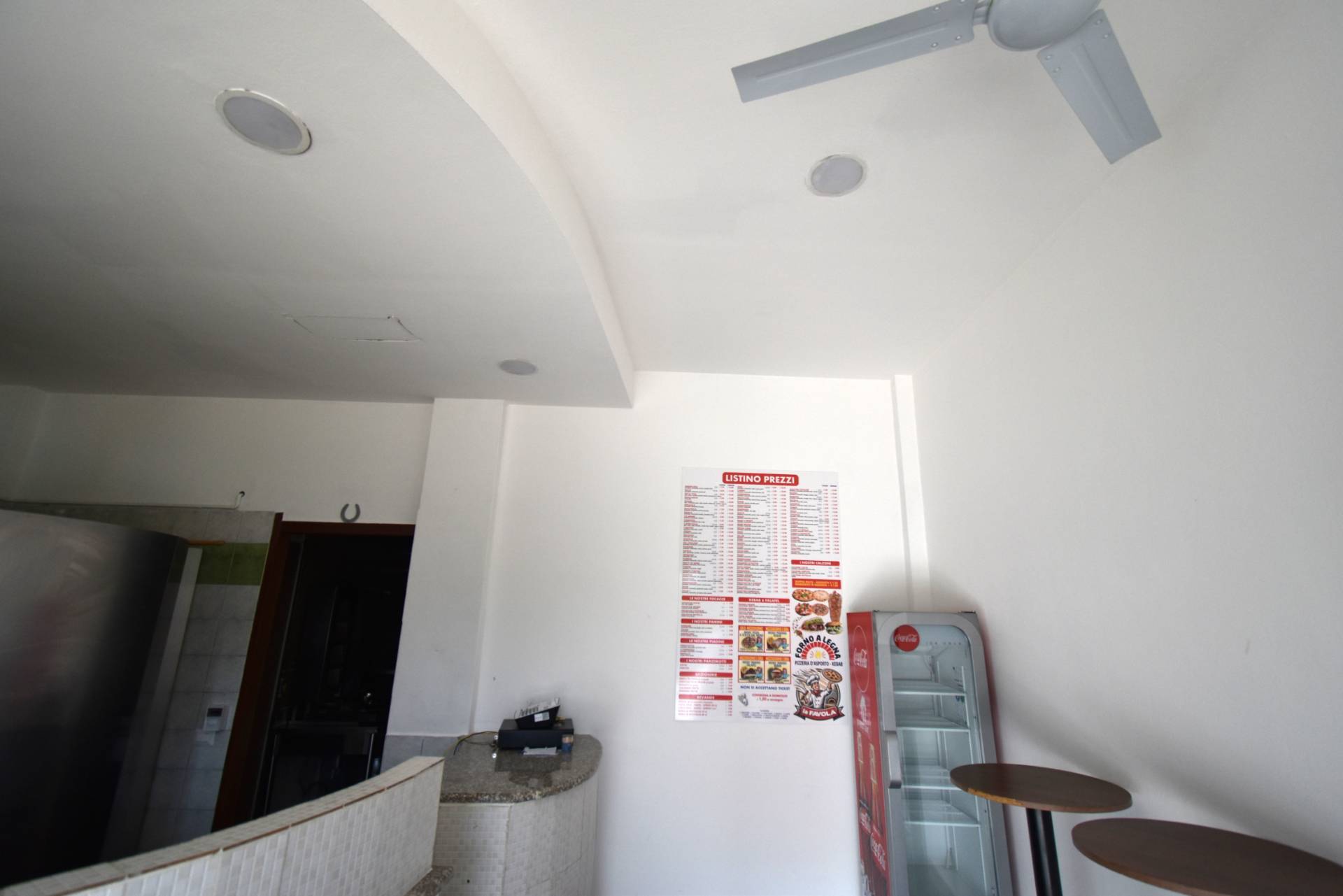 Attivit commerciale in vendita a Usmate Velate, Velate