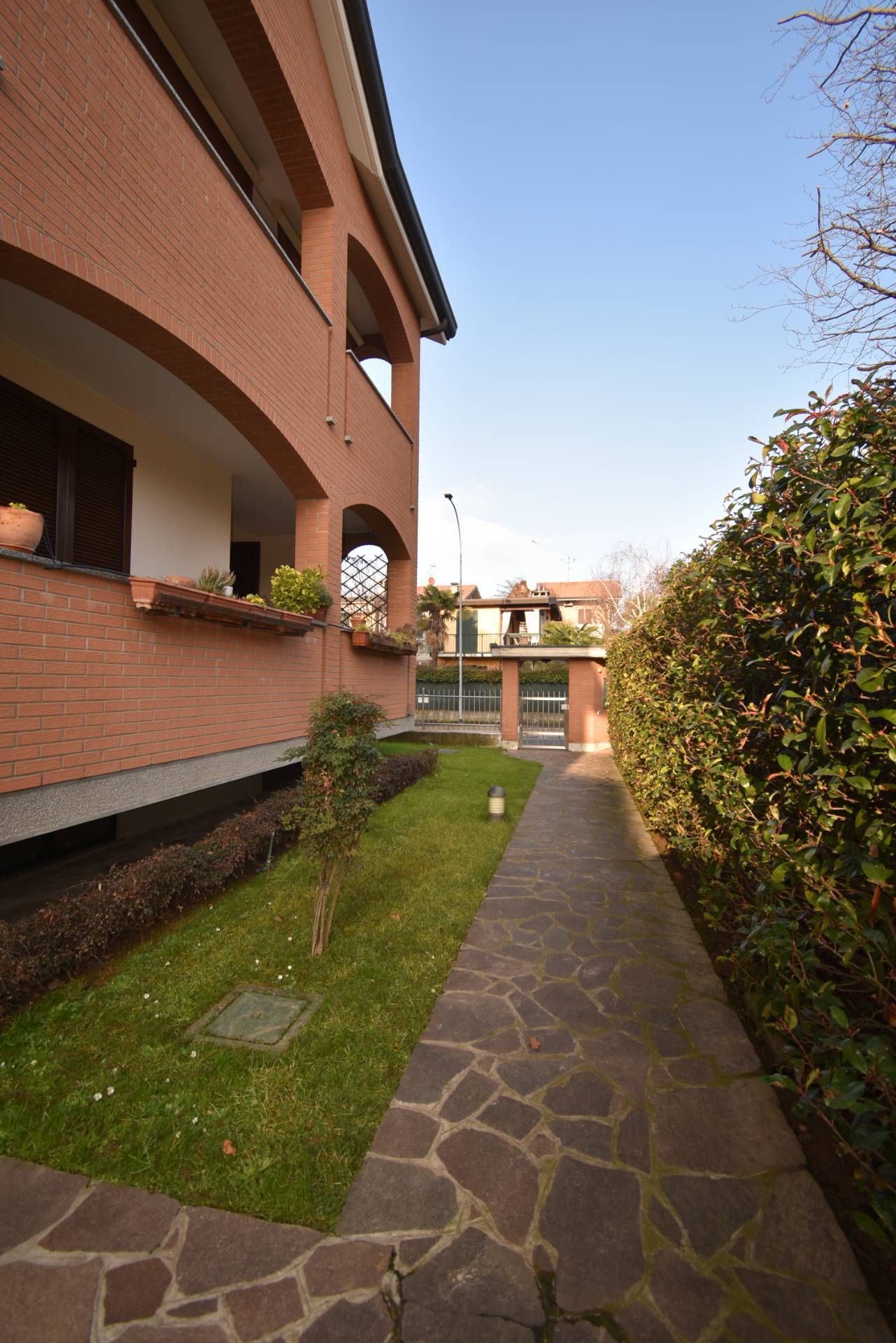 Appartamento in affitto a Bernareggio