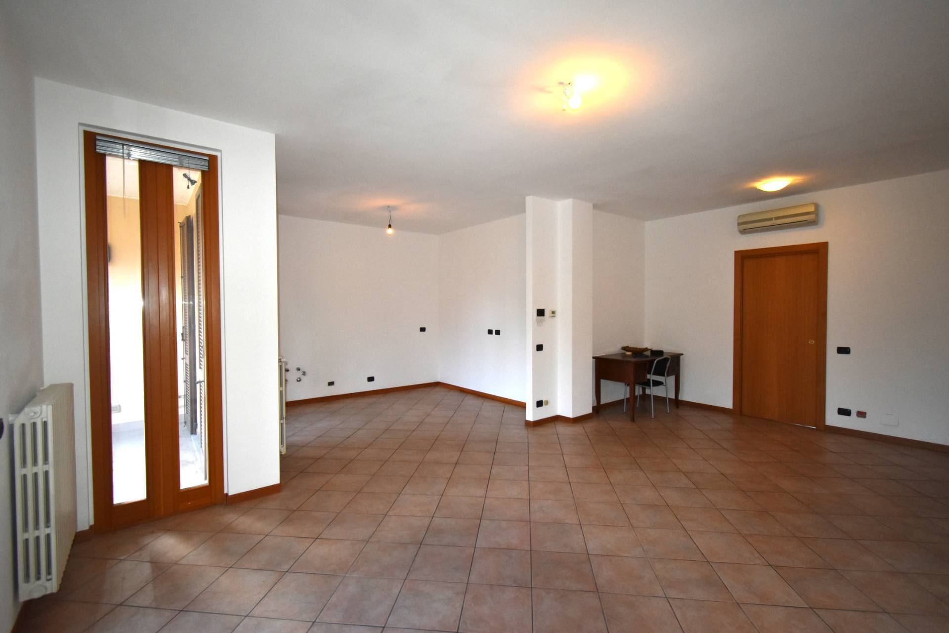 Appartamento in affitto a Bernareggio