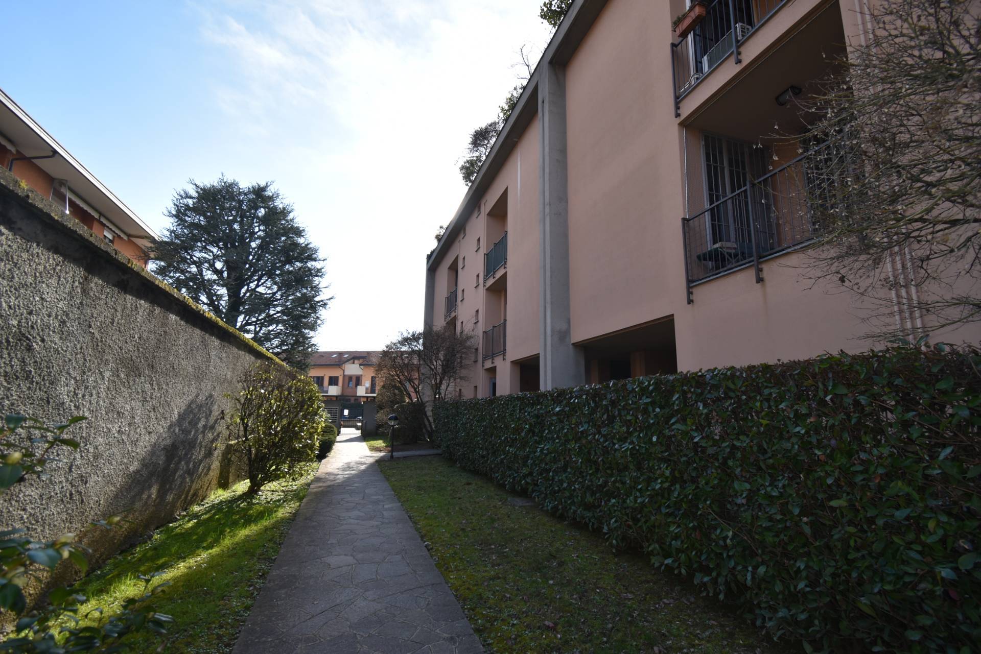 Monolocale in affitto a Aicurzio