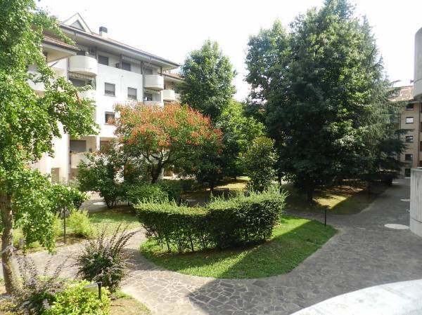 Appartamento in affitto a Vimercate