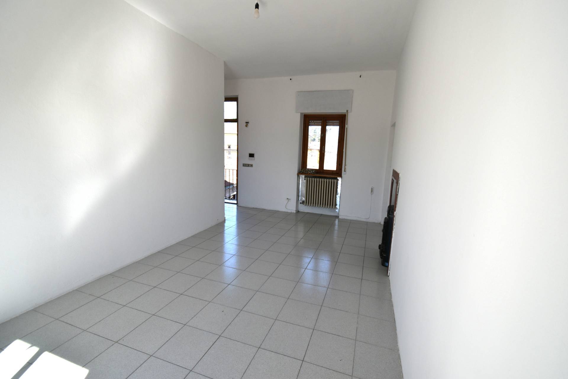 Appartamento in vendita a Usmate Velate