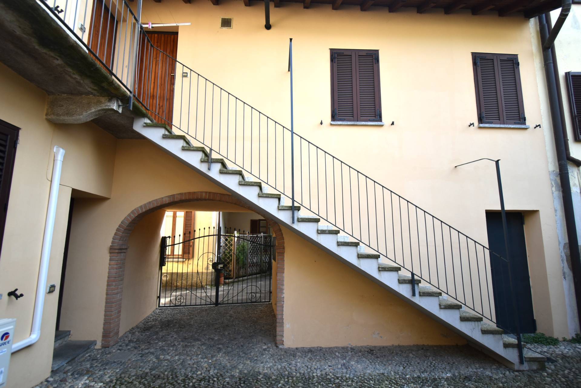 Monolocale in affitto a Bernareggio