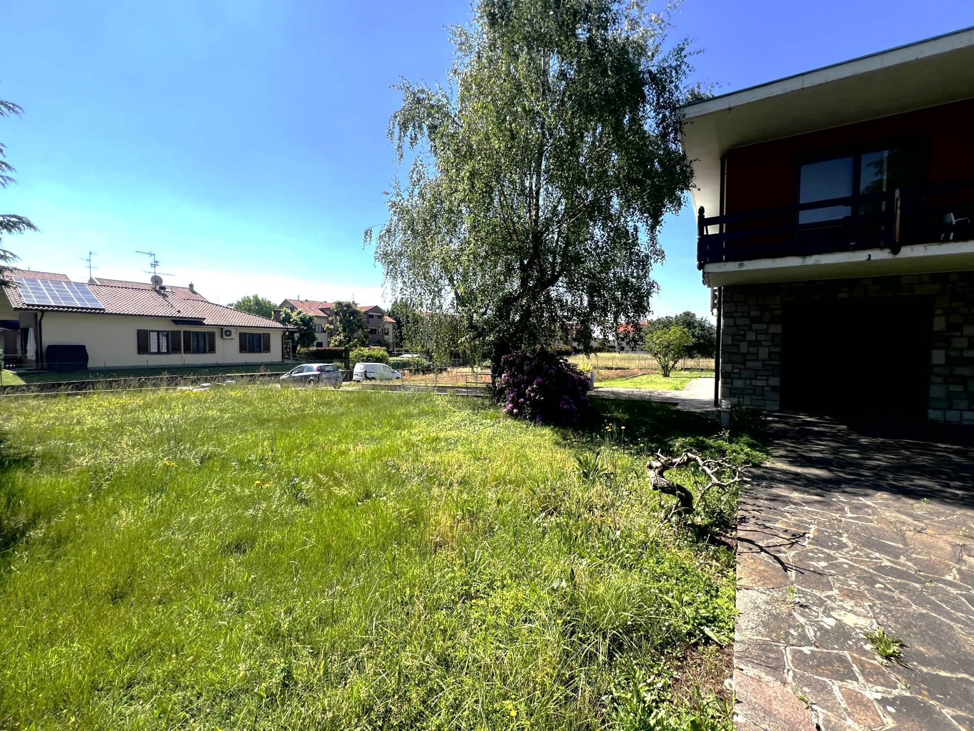 Villa bifamiliare in vendita a Bernareggio