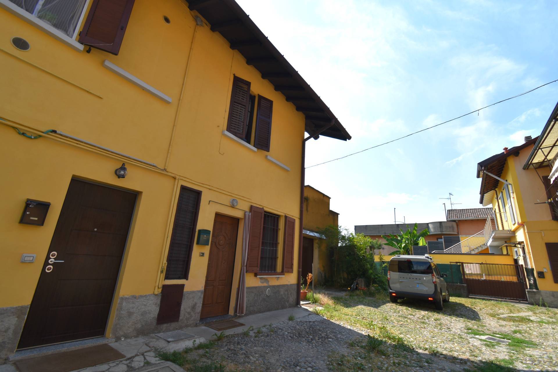 Casa semindipendente in vendita a Bernareggio