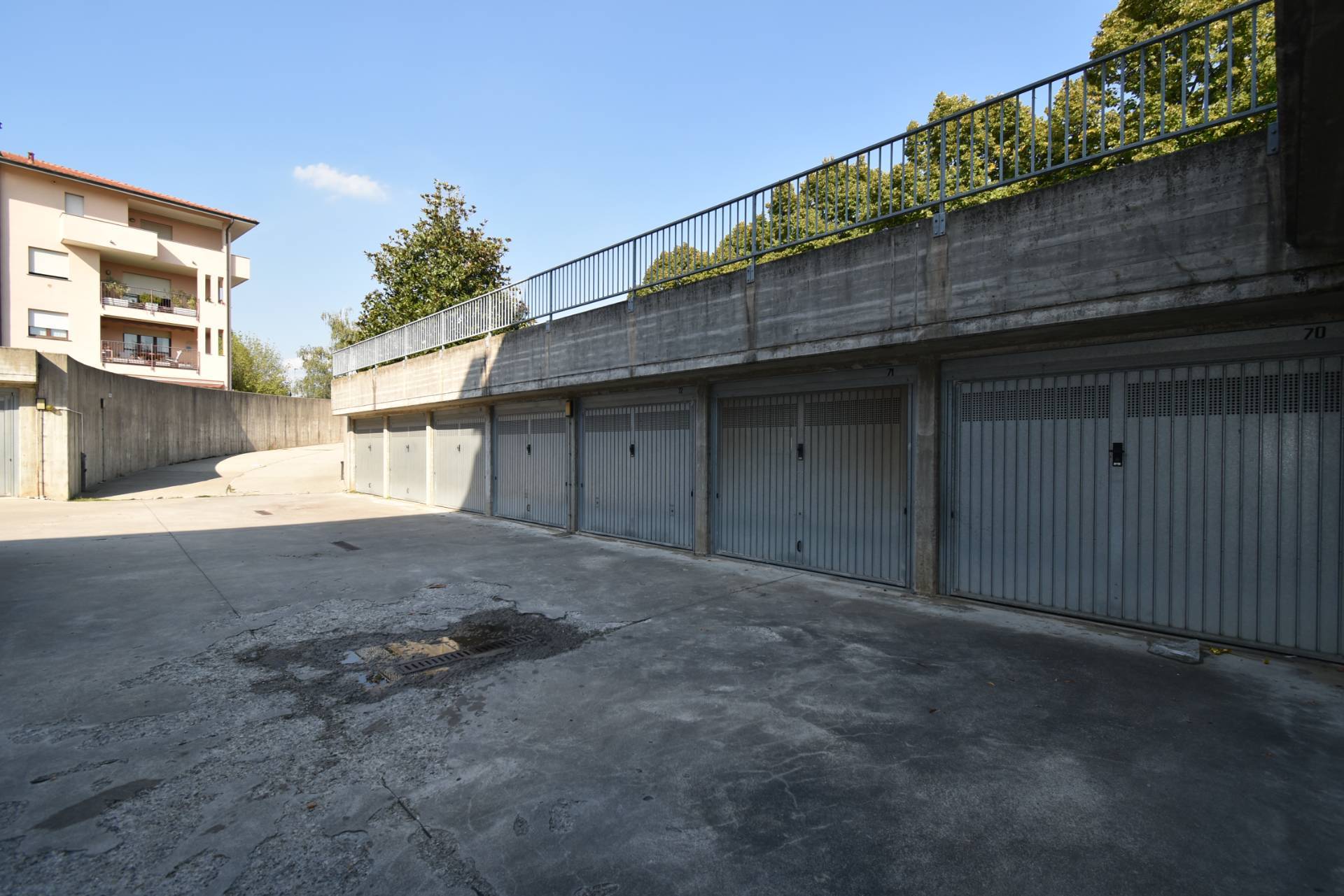 Box o garage in affitto a Bernareggio