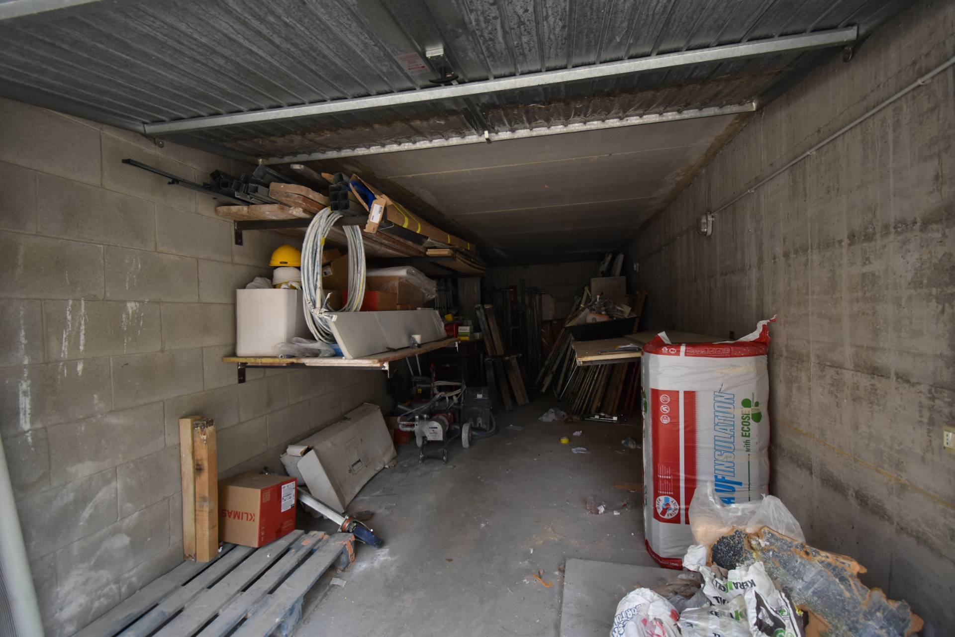Box o garage in affitto a Bernareggio