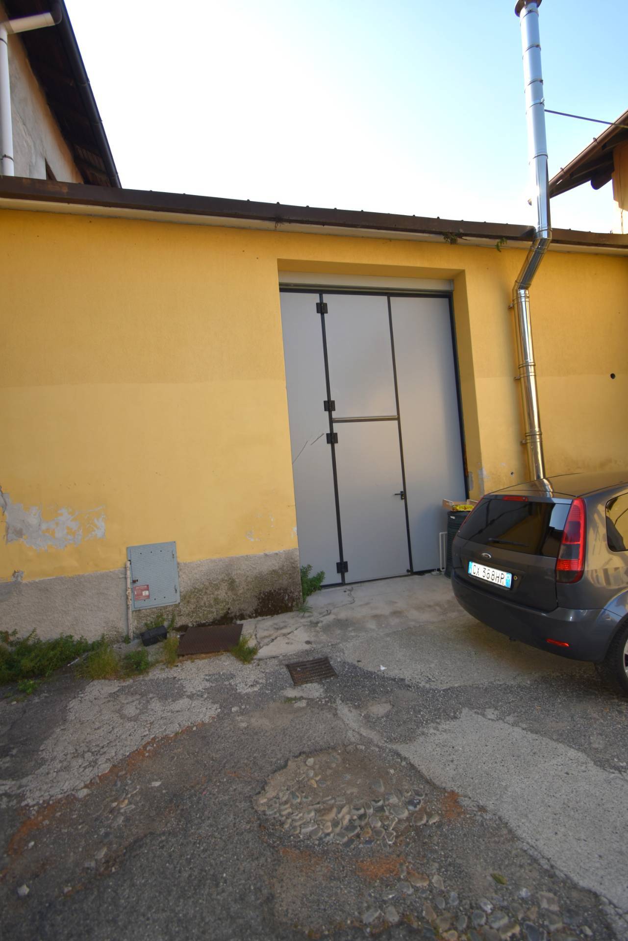 Capannone in vendita a Bernareggio