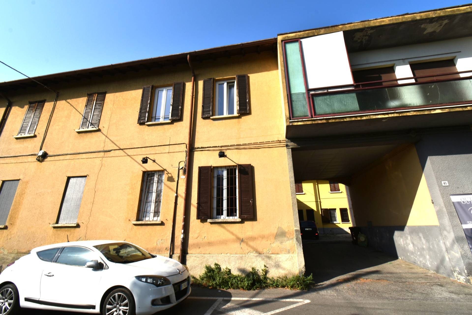Capannone in vendita a Bernareggio