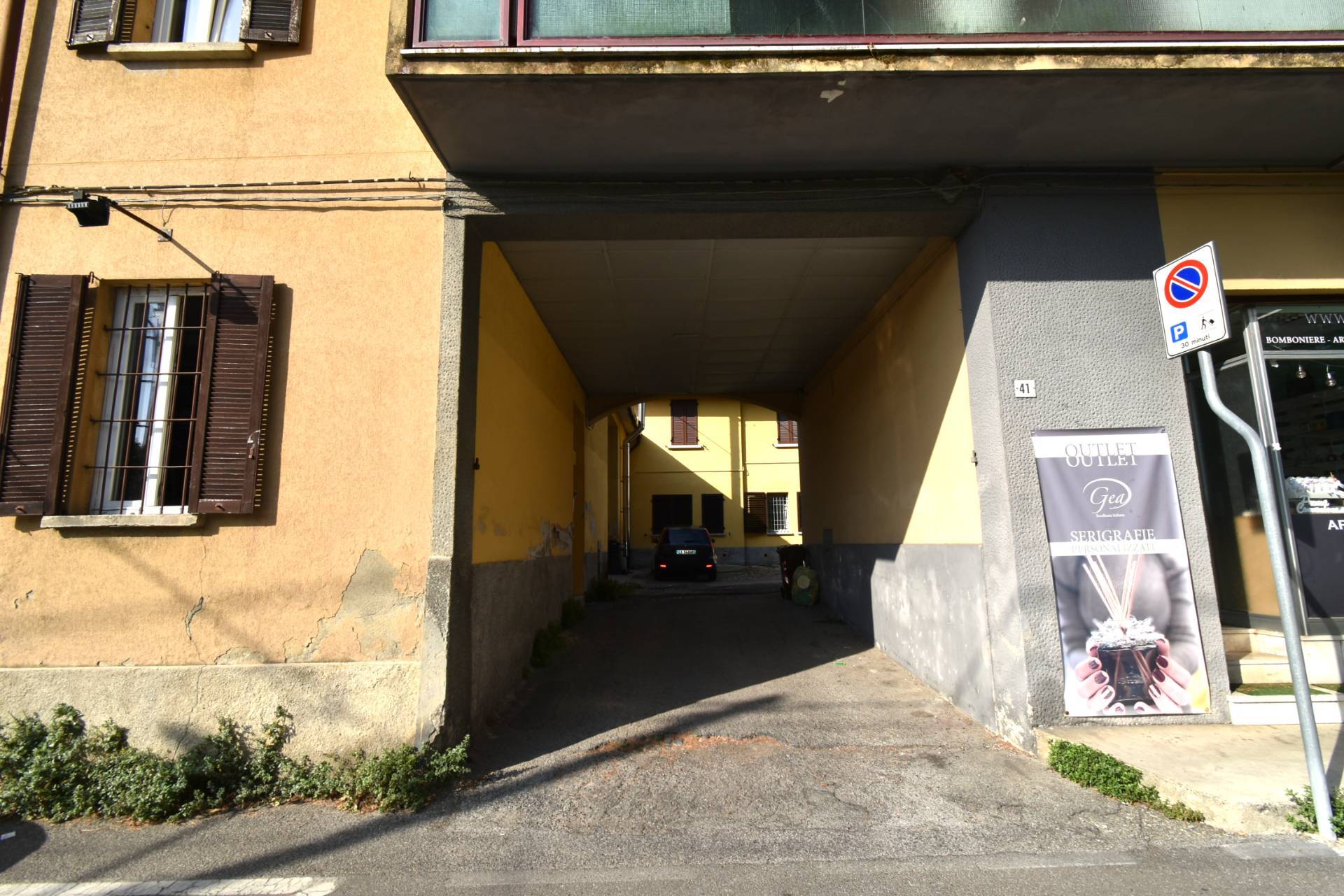Capannone in vendita a Bernareggio