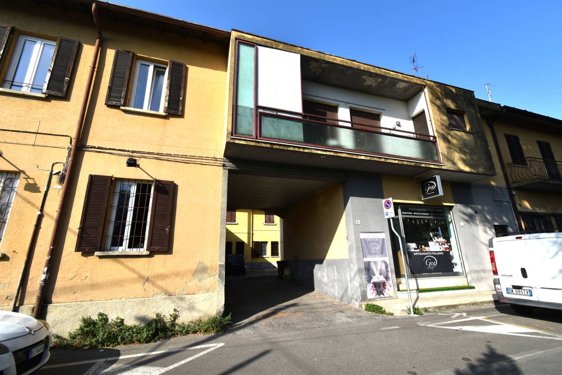 Negozio in vendita a Bernareggio
