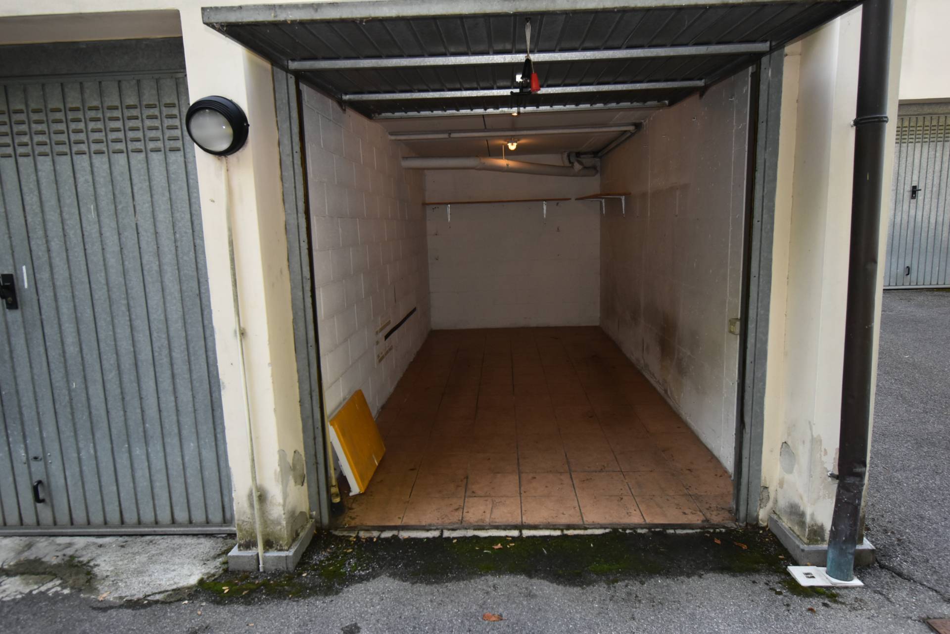 Box o garage in affitto a Bernareggio, Villanova
