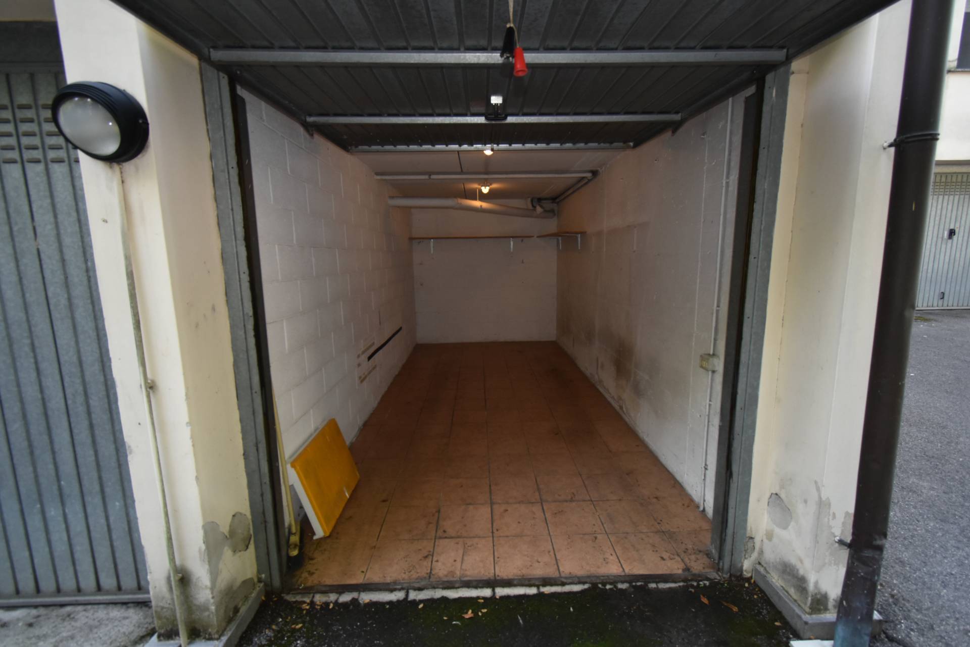 Box o garage in affitto a Bernareggio, Villanova