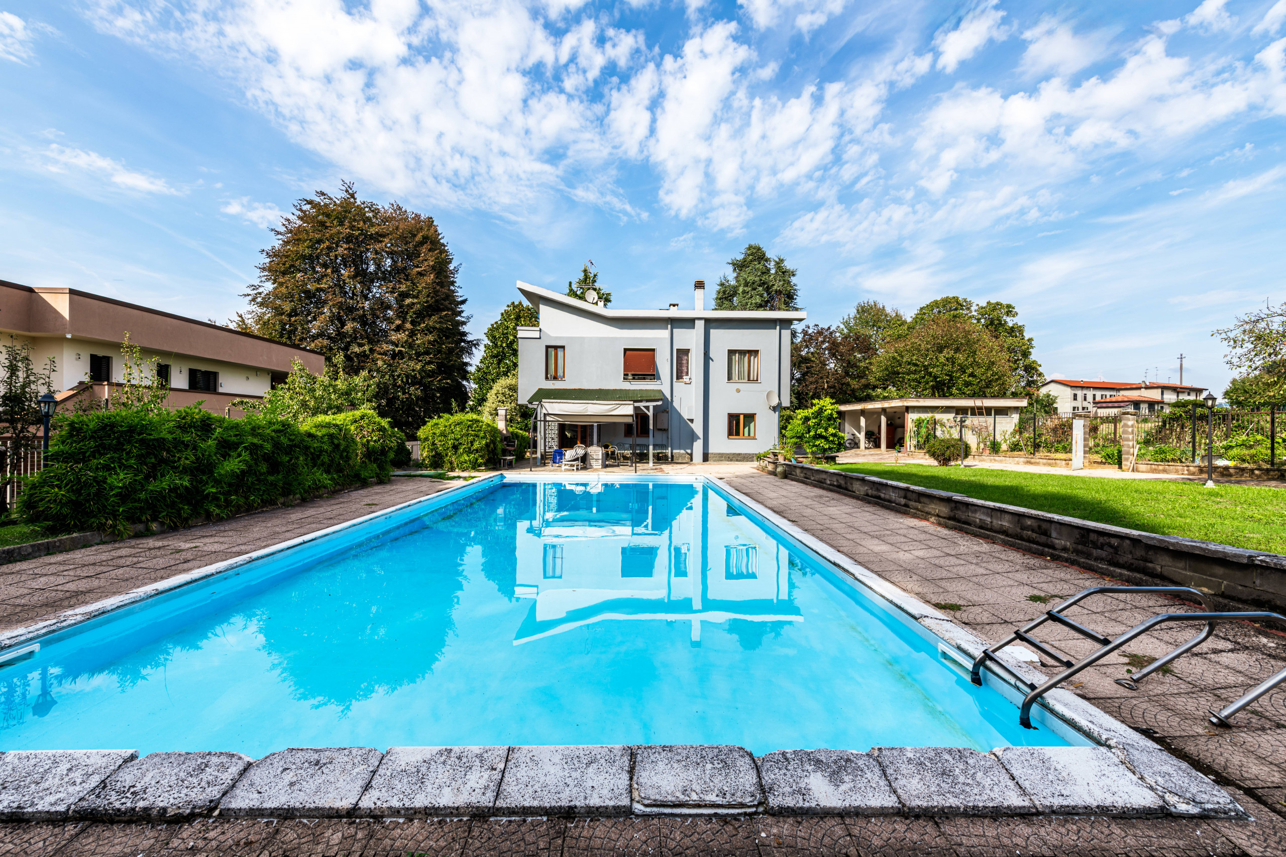 Villa unifamiliare in vendita a Bernareggio
