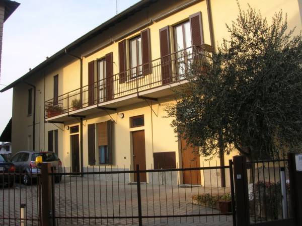Appartamento in affitto a Bernareggio