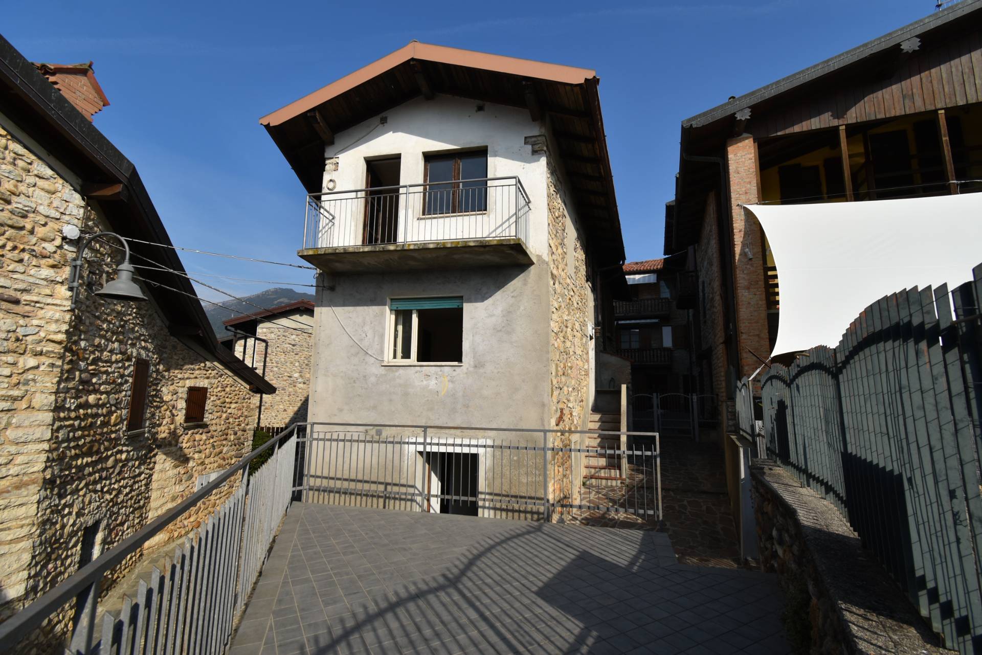 Abitazioni tipiche storiche in vendita a Almenno San Salvatore