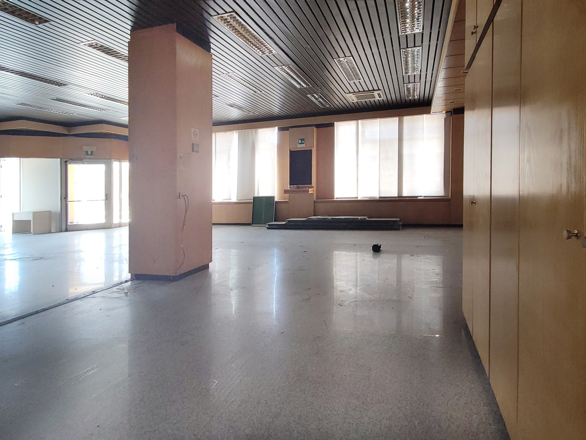 Negozio in vendita a Monsampolo del Tronto