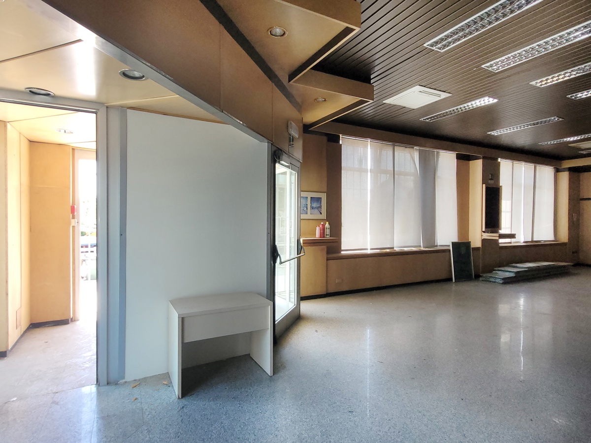 Negozio in vendita a Monsampolo del Tronto