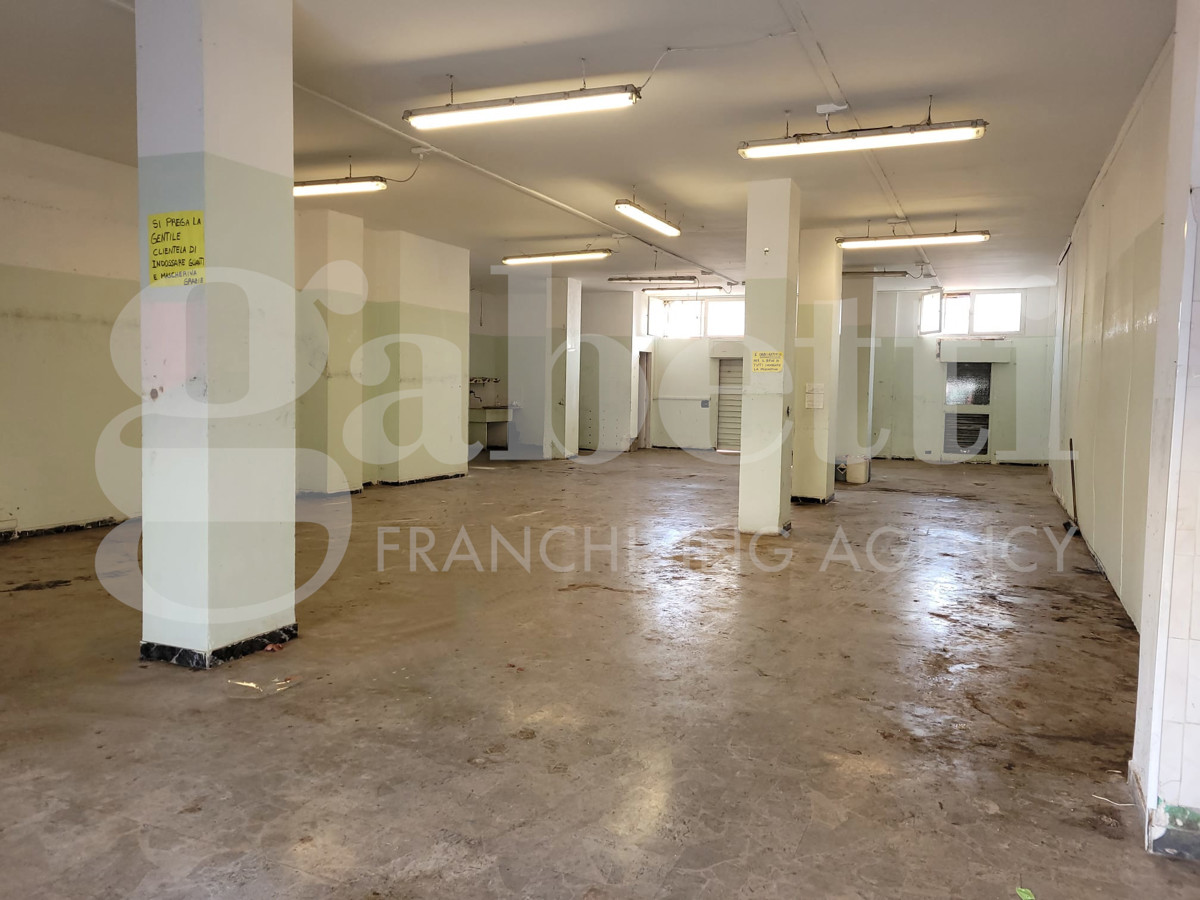 Negozio in vendita a San Benedetto del Tronto