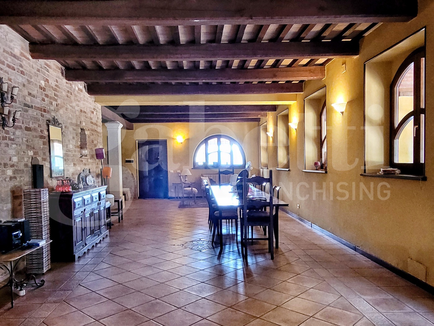 Villa con giardino a Altidona