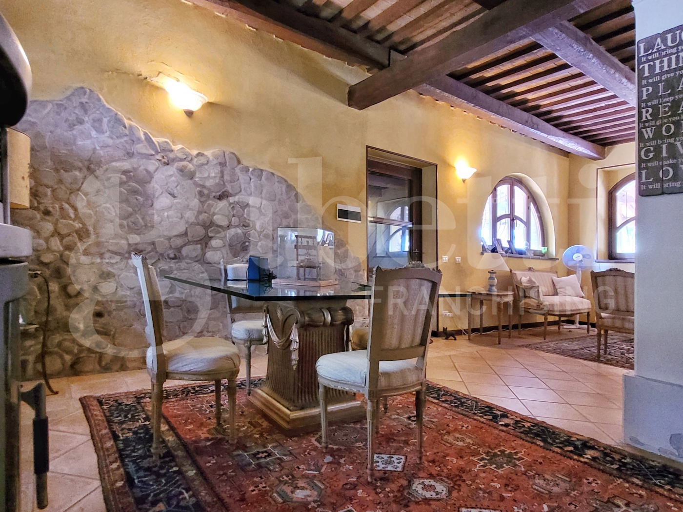 Villa con giardino a Altidona