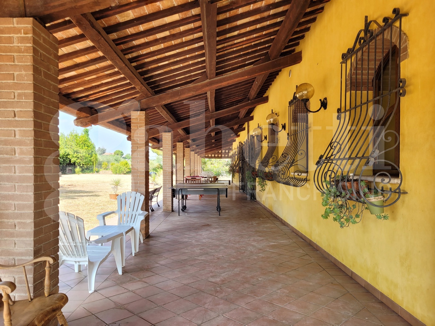 Villa con giardino a Altidona