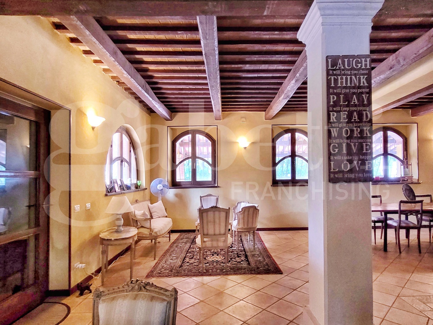 Villa con giardino a Altidona