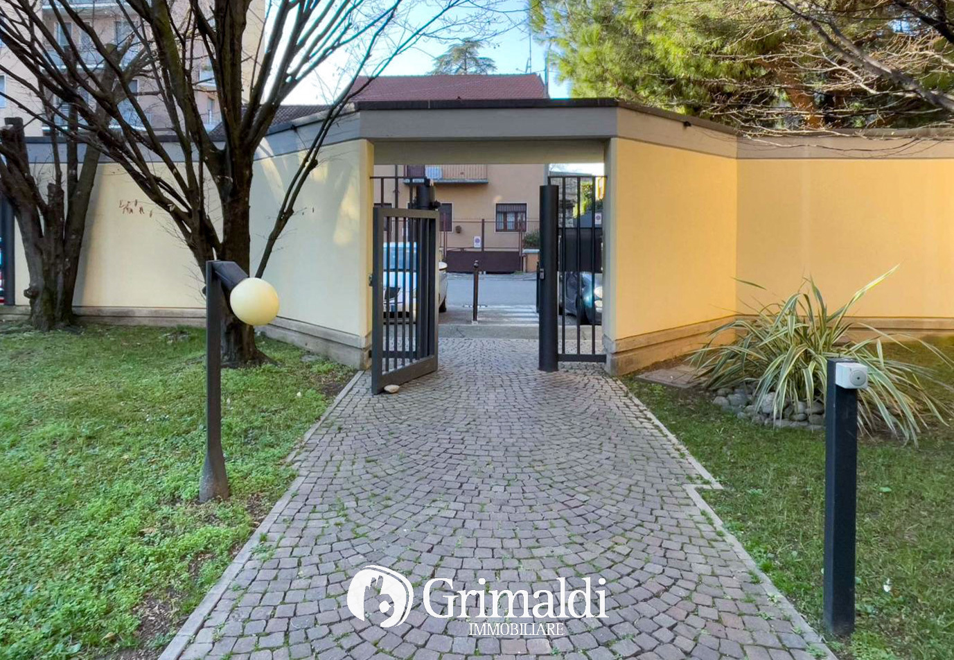 Appartamento in vendita a Monza