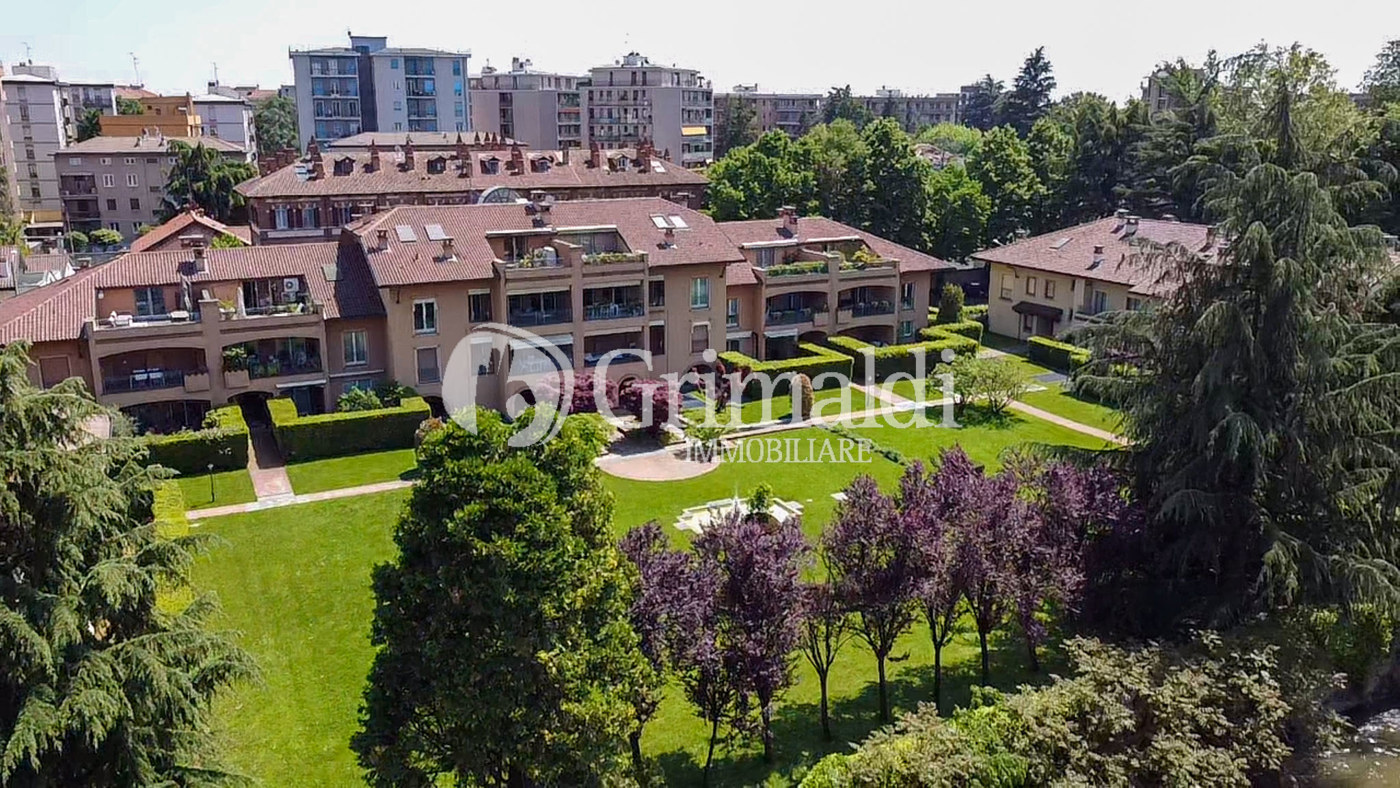 Quadrilocale arredato in affitto a Monza