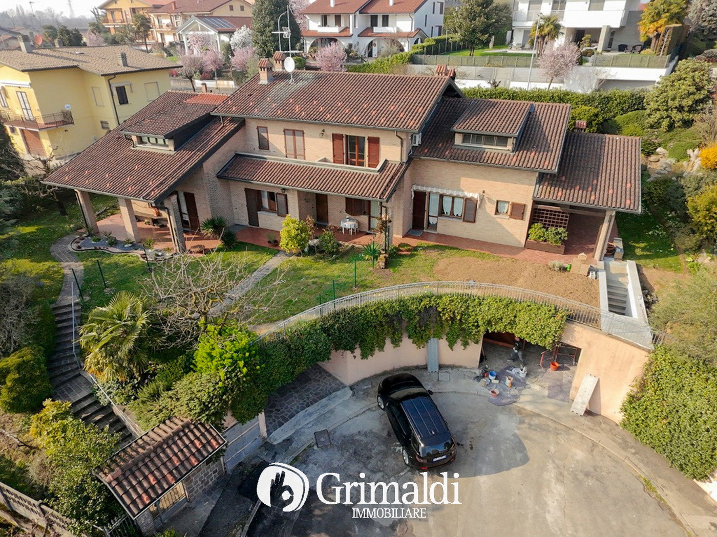 Villa in vendita a Besana in Brianza