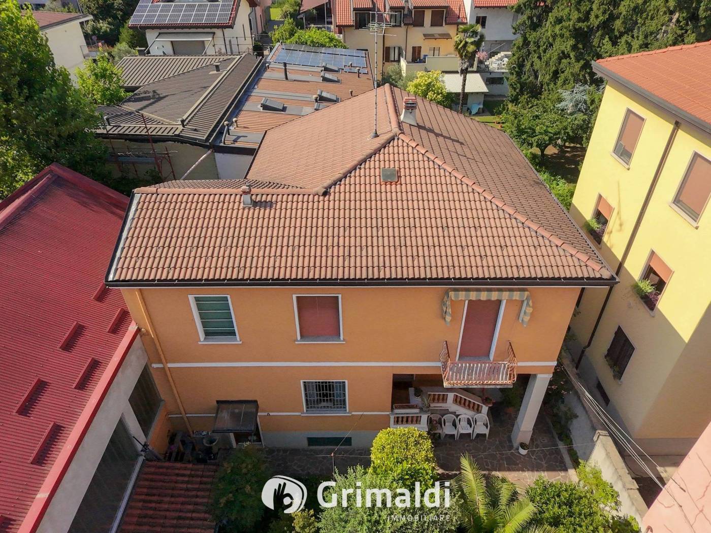 Trilocale da ristrutturare a Vedano al Lambro