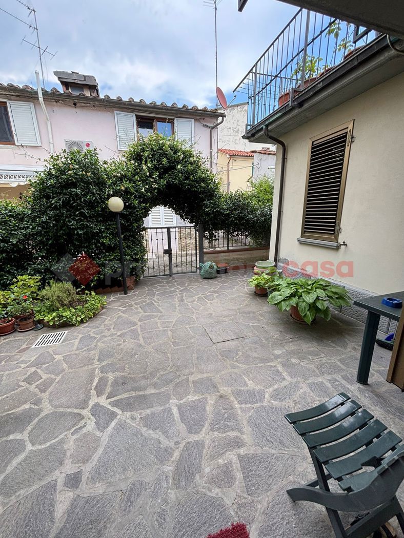 Casa indipendente con giardino a Montecatini-Terme