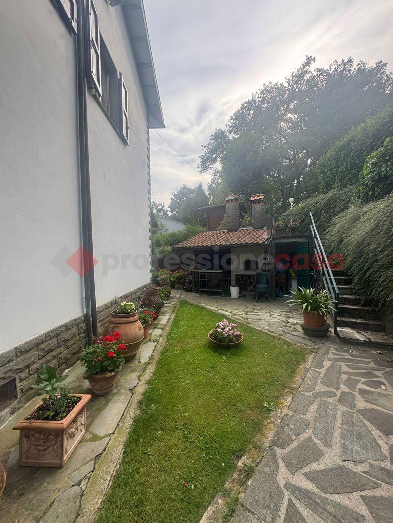 Villa in vendita a Pistoia