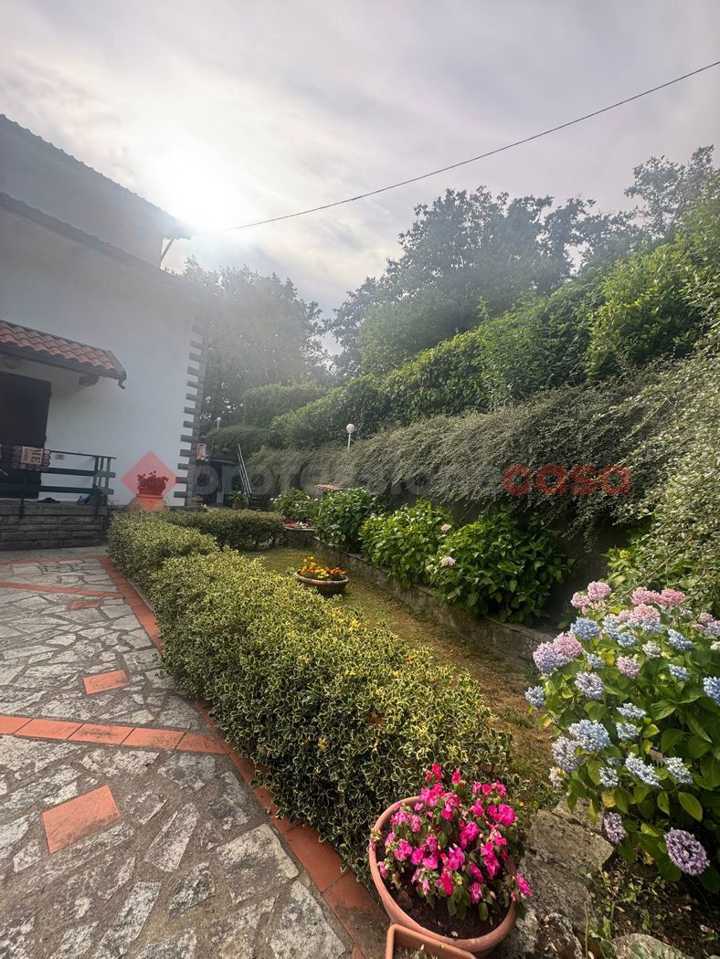 Villa in vendita a Pistoia