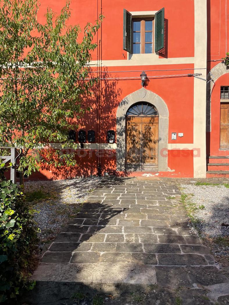 Trilocale in affitto a Buggiano