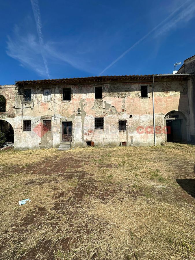Casa indipendente con giardino a Pistoia