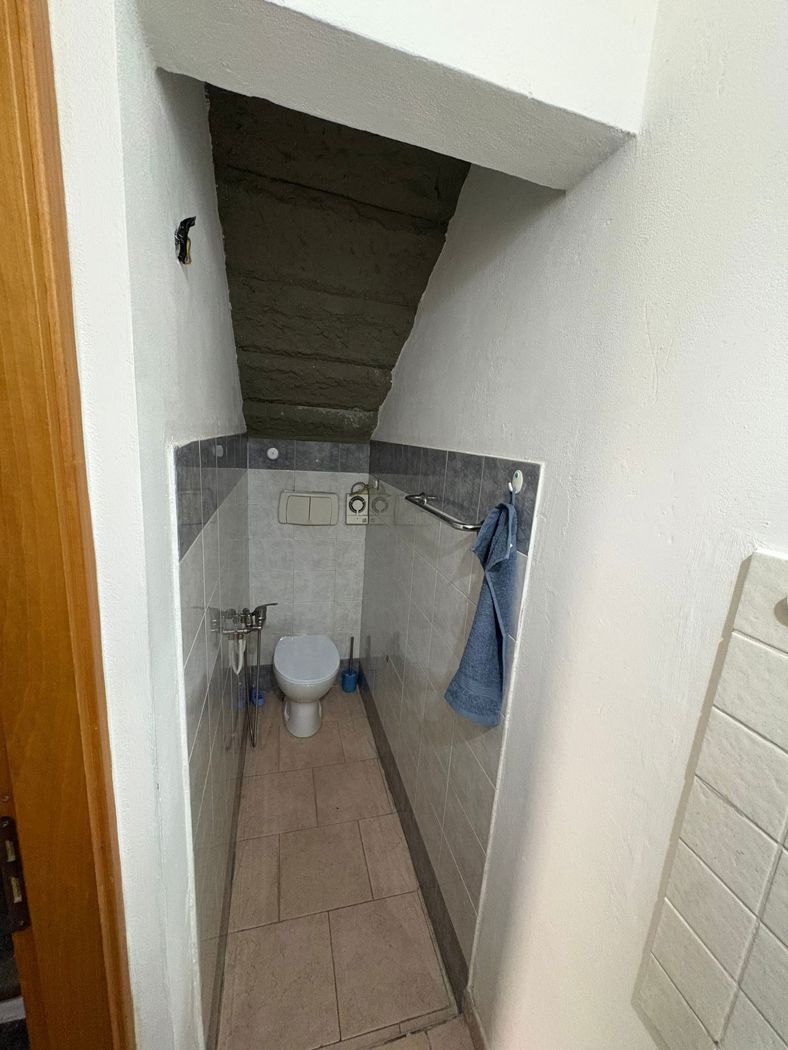 Casa indipendente in vendita a Pistoia