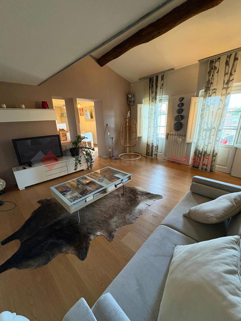 Bilocale arredato in affitto a Pistoia