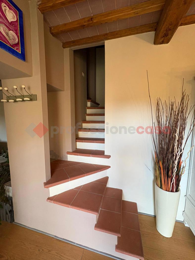 Bilocale arredato in affitto a Pistoia