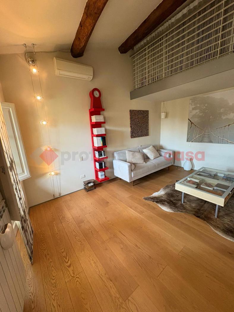 Bilocale arredato in affitto a Pistoia