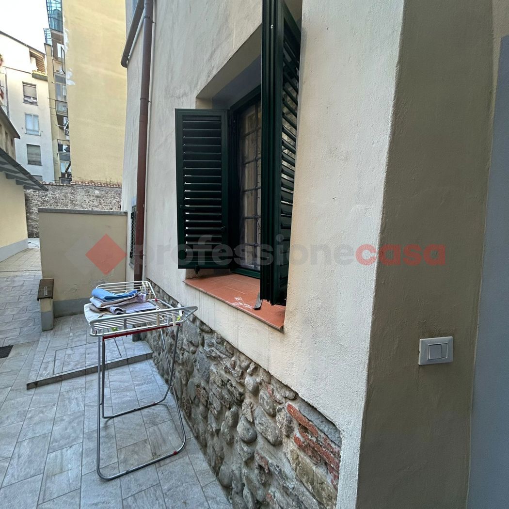 Bilocale arredato in affitto a Pistoia