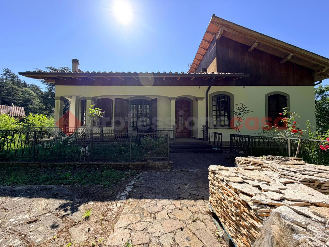 Villa Bifamiliare in vendita a Calenzano