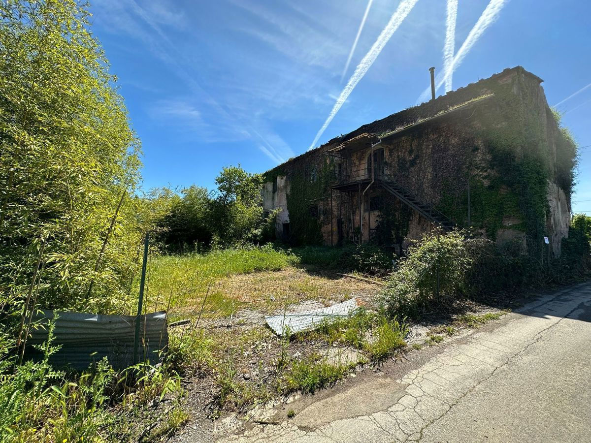 Casa indipendente con giardino a Pistoia