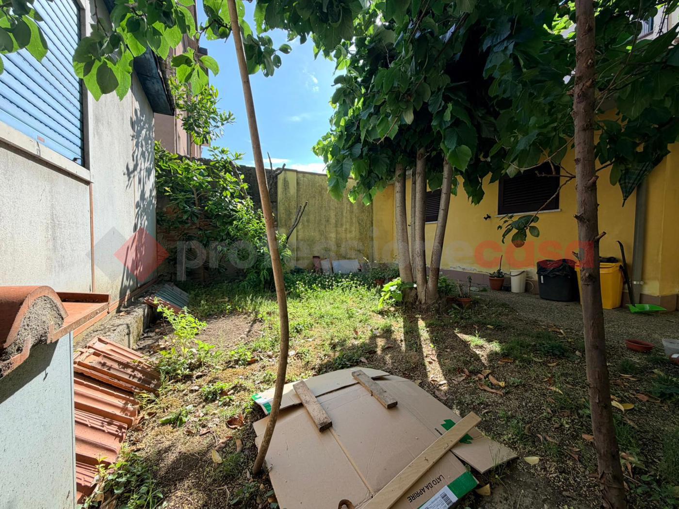 Casa indipendente con giardino a Prato