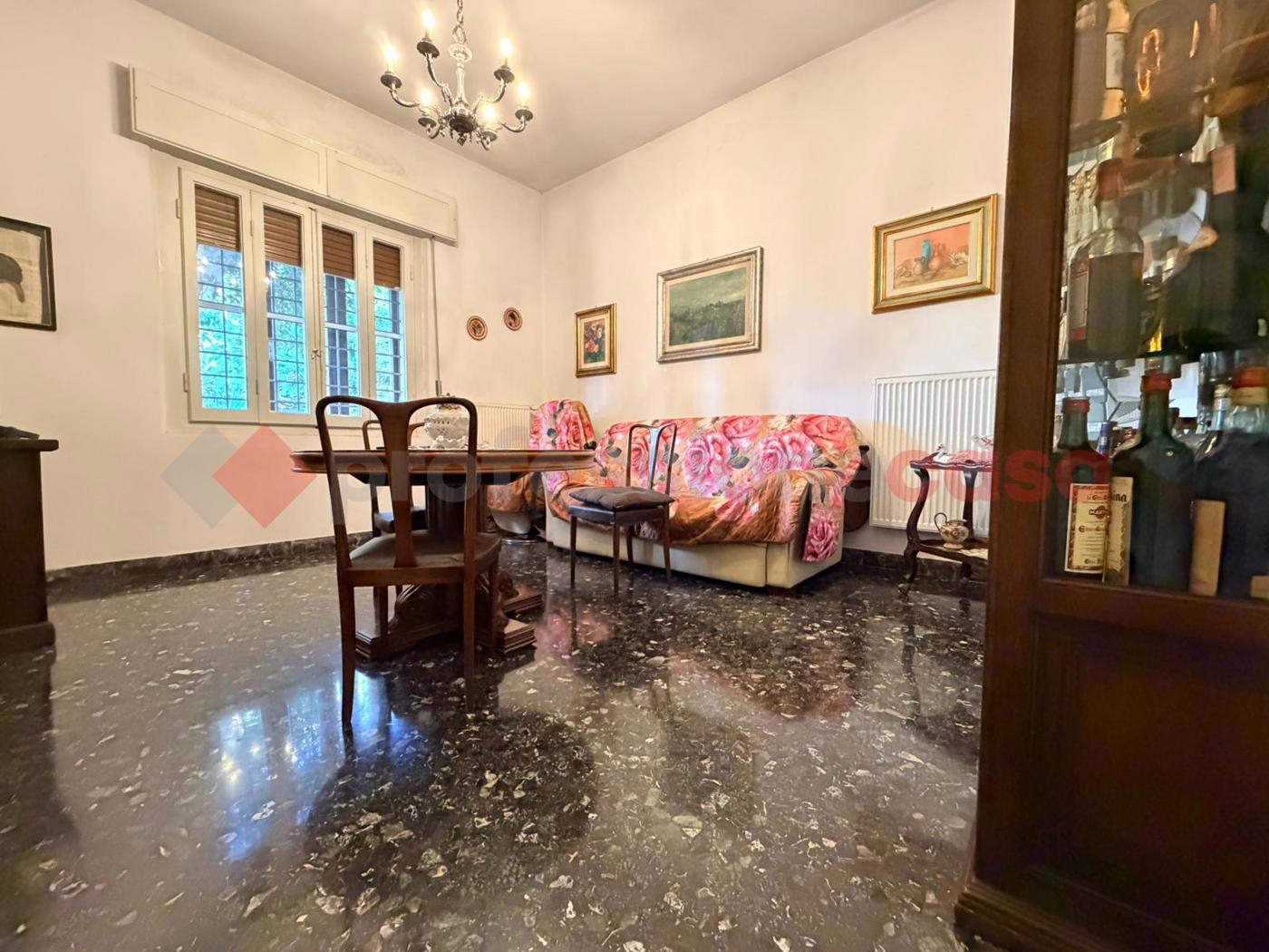 Casa indipendente con giardino a Prato