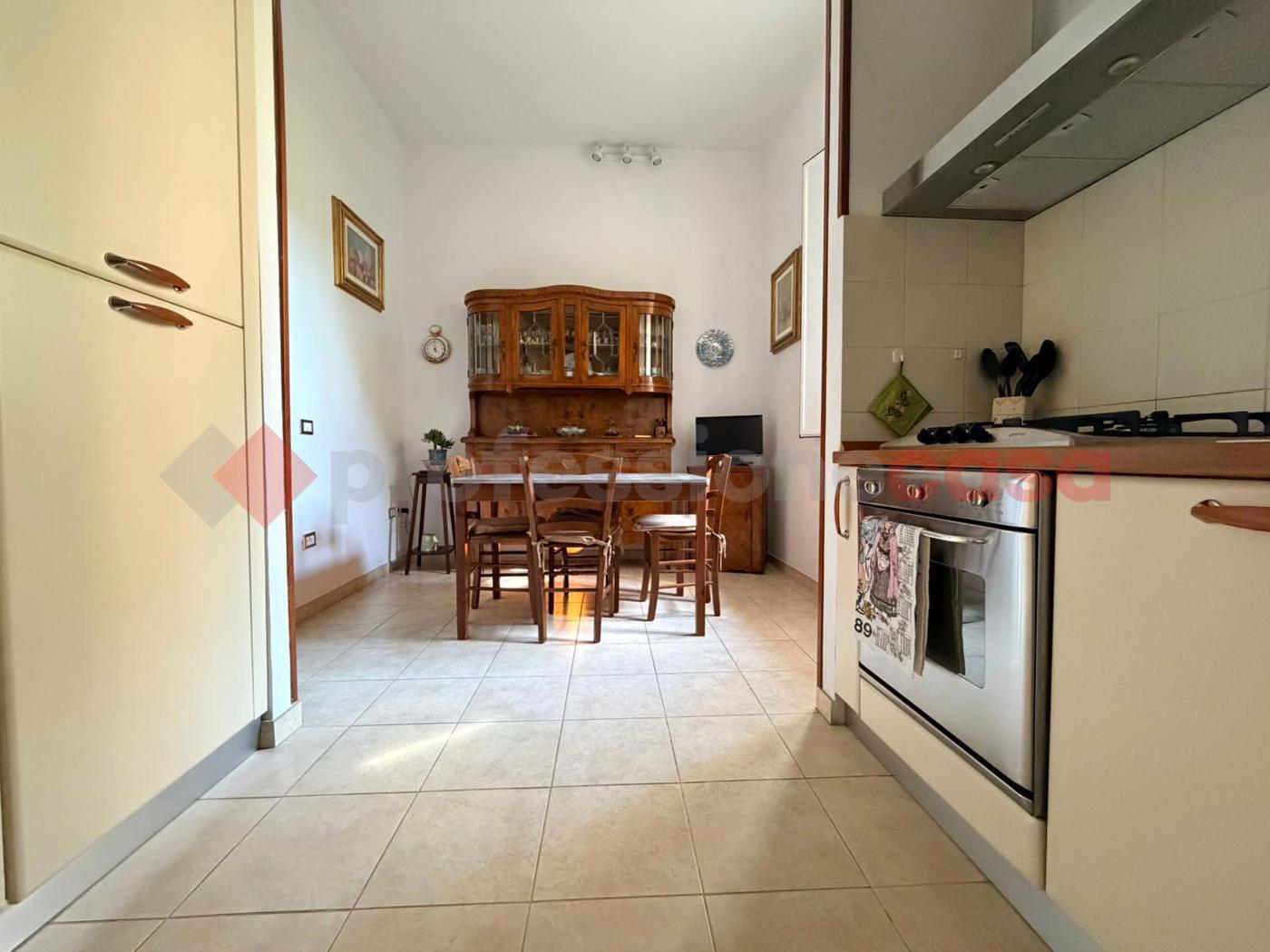 Casa indipendente con giardino a Prato