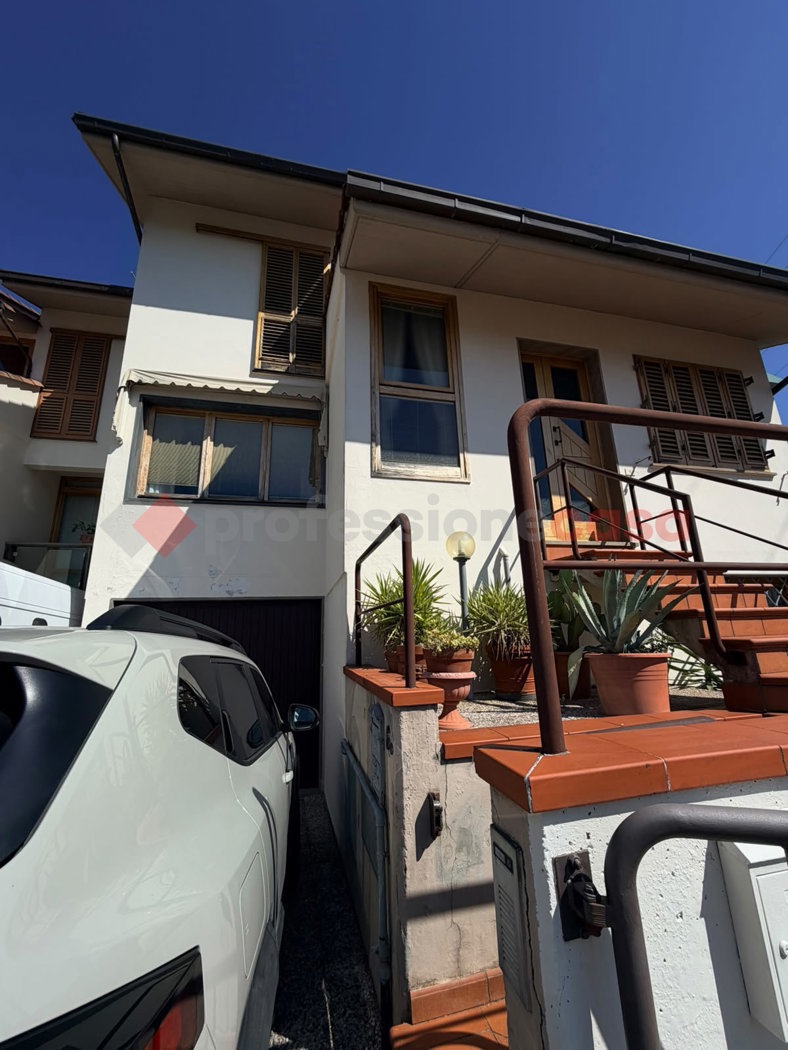 Casa indipendente con giardino a Vaiano