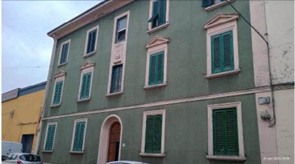 Quadrilocale da ristrutturare a Prato