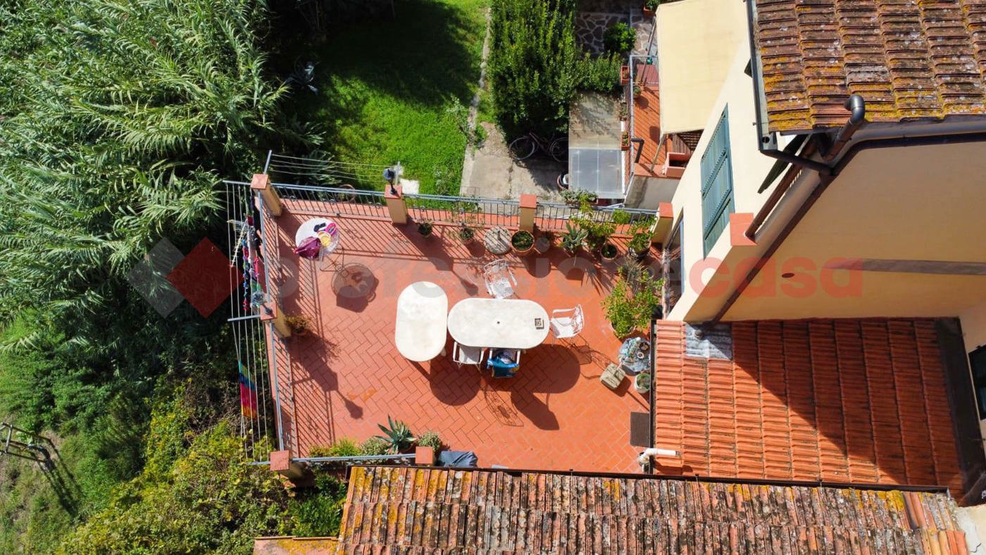 Casa indipendente con giardino a Signa